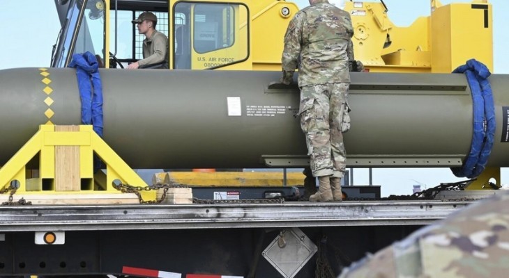 মাটির ৪৩ ফুট গভীরে ‘বাংকার বাস্টার’ বোমা নিষ্ক্রিয় করল ইরান